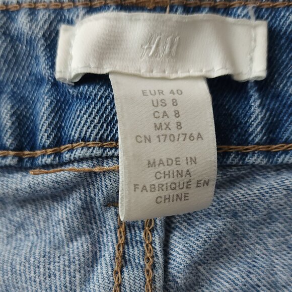 Jeans - Picture 2 of 4